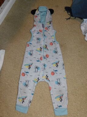 Disney Baby One-Piece Sleeper Romper 18M - Light Gray with Surf Print